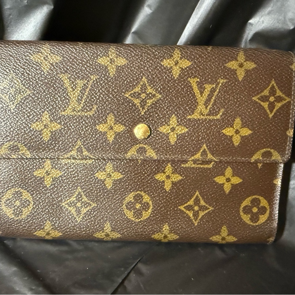 Louis Vuitton Monogram Canvas Wallet — Brown & Gold